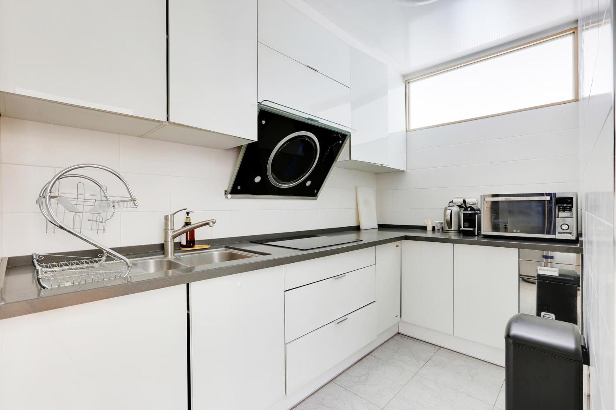 Apartamento A 1 Minute Du Metro Et Parking Prive *