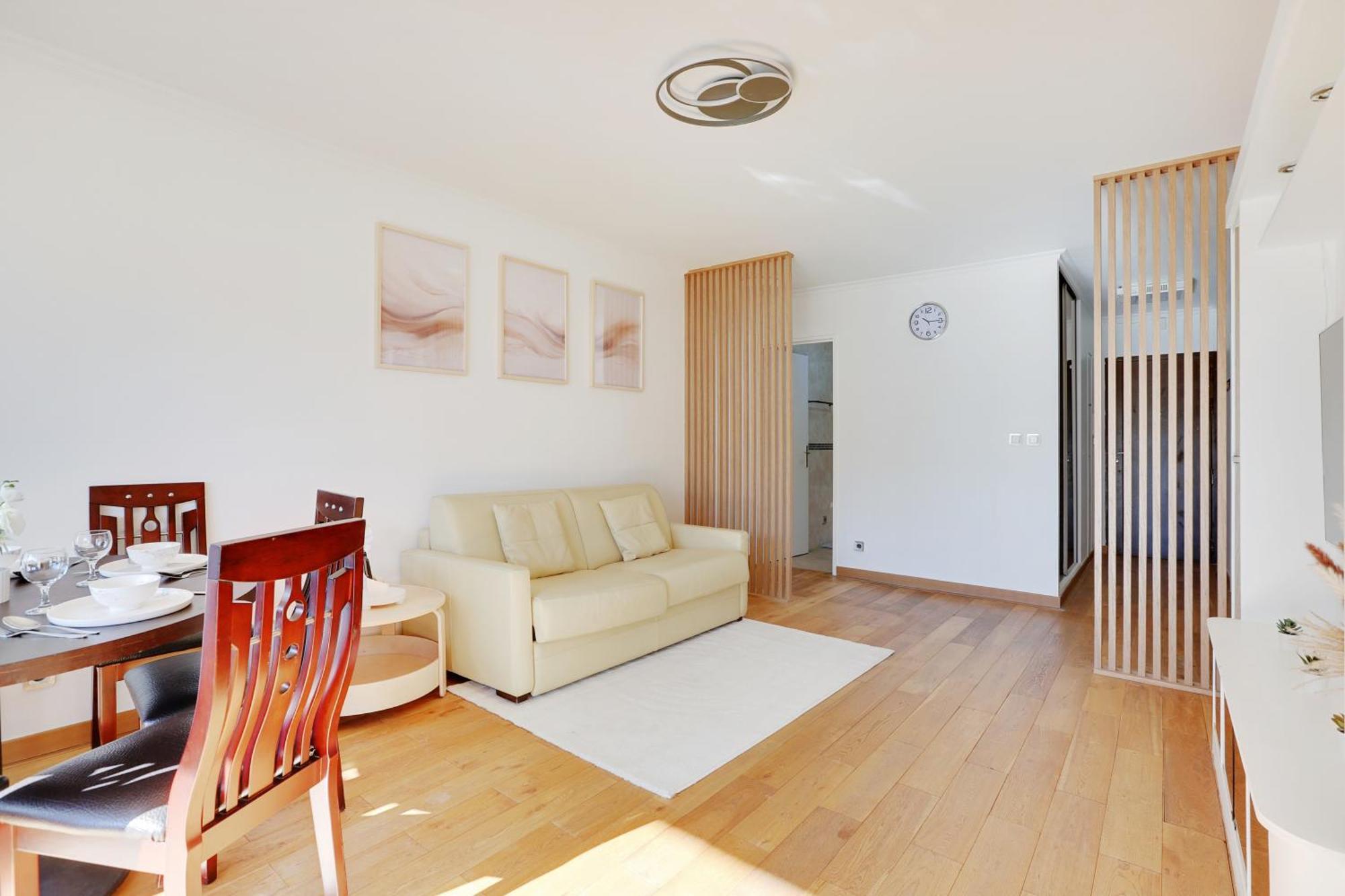 Apartamento A 1 Minute Du Metro Et Parking Prive